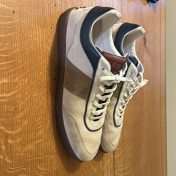 Tod’s Men’s leather sneakers - Picture 2 of 3